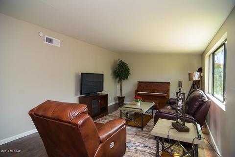 1521 E Spring St, Tucson, AZ 85719 photo 5