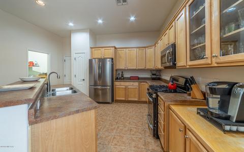 7536 S Pacific Willow Dr, Tucson, AZ 85747 photo 10