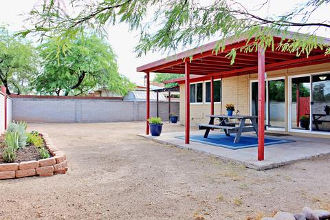 8360 E Cooper Pl, Tucson, AZ 85710 photo 5