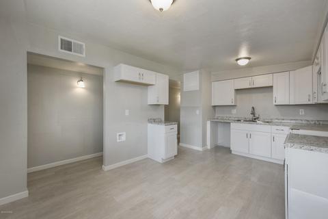 9 E Corona Rd, Tucson, AZ 85756 photo 6
