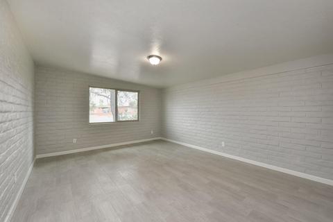 9 E Corona Rd, Tucson, AZ 85756 photo 4