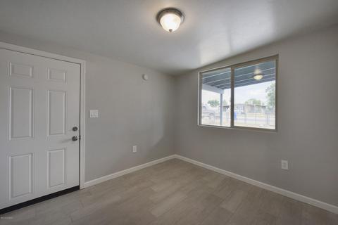9 E Corona Rd, Tucson, AZ 85756 photo 8