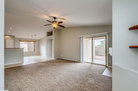 8813 E Chimney Spring Dr, Tucson, AZ 85747 photo 4