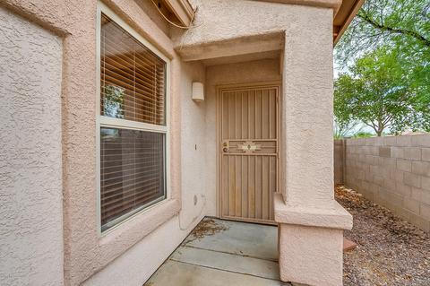 8813 E Chimney Spring Dr, Tucson, AZ 85747 photo 2