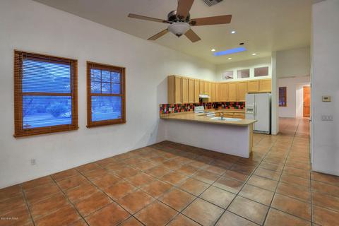 612 E 2nd St, Tucson, AZ 85705 photo 6