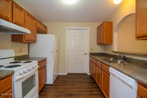 2403 S Plumer Ave, Tucson, AZ 85713 photo 8