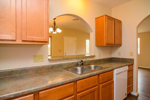 2403 S Plumer Ave, Tucson, AZ 85713 photo 10