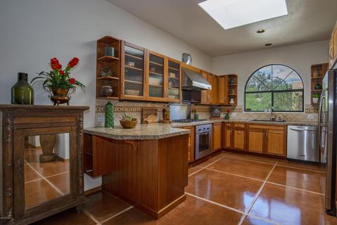 5960 Verde Pl, Tucson, AZ 85750 photo 2
