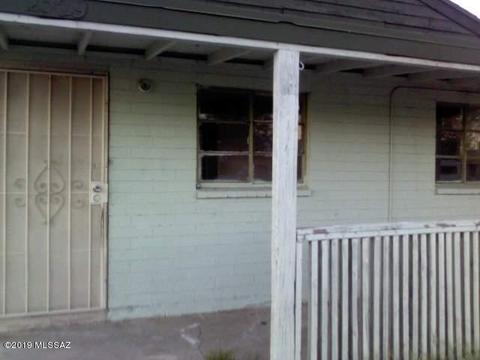 2527-2529 E Cameron Vista Ave S, Tucson, AZ 85713 photo 1