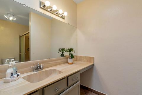 229 E Scheibe Way, Tucson, AZ 85705 photo 12
