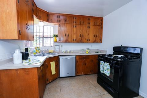 3231 E Hawthorne St, Tucson, AZ 85716 photo 3