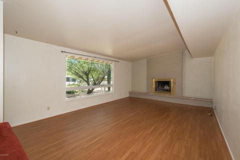 6154 E Adobe Pl, Tucson, AZ 85712 photo 2