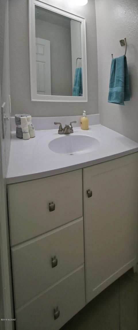 8460 E Hodgman Pl, Tucson, AZ 85747 photo 9
