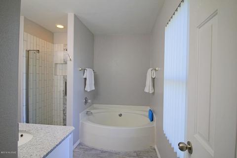 8460 E Hodgman Pl, Tucson, AZ 85747 photo 16
