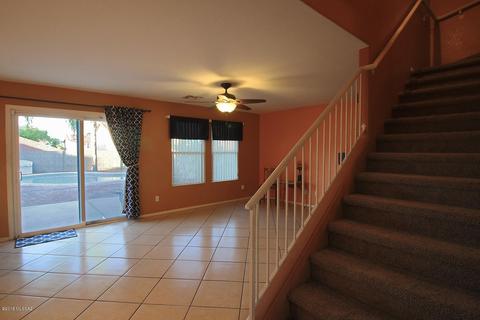 8460 E Hodgman Pl, Tucson, AZ 85747 photo 3
