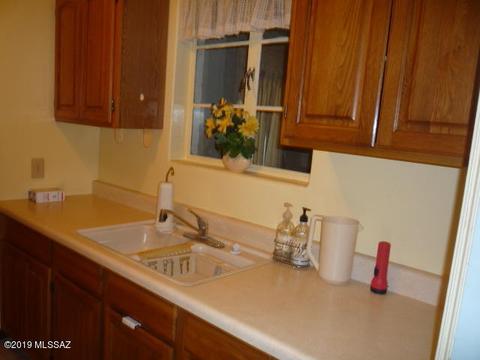 3158 E 28th St, Tucson, AZ 85713 photo 4