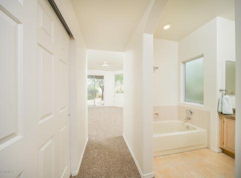 669 E Squirrel Tail Dr, Tucson, AZ 85704 photo 8