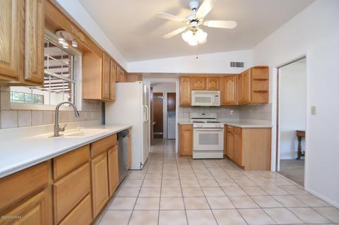 5359 E Baker St, Tucson, AZ 85711 photo 6