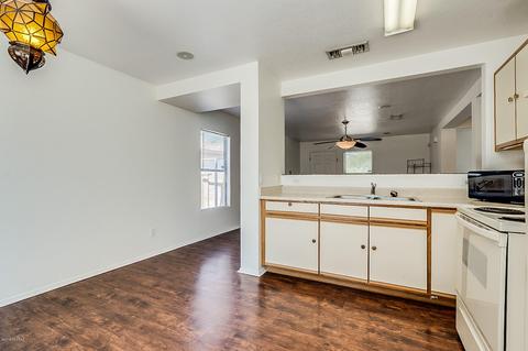 2558 E Cambridge Ring Dr, Tucson, AZ 85706 photo 5