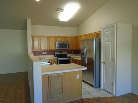 8565 S Compass Dr, Tucson, AZ 85756 photo 3
