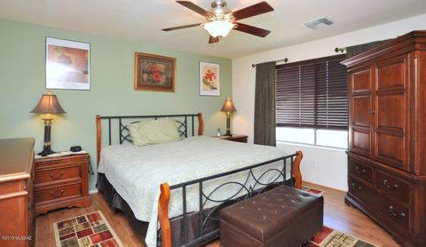 8409 E Sarnoff Ridge Loop, Tucson, AZ 85710 photo 5