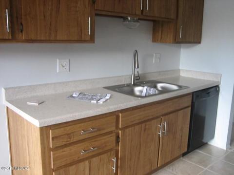 8340 E Beverly St, Tucson, AZ 85710 photo 8