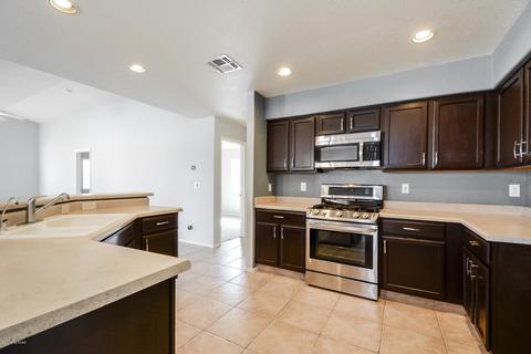 9749 E Paseo Del Tornasol, Tucson, AZ 85747 photo 2