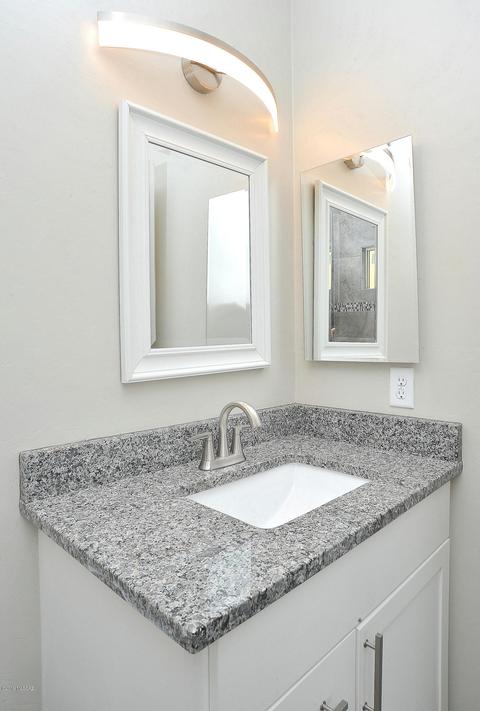 137 E Stone Ct, Tucson, AZ 85705 photo 29