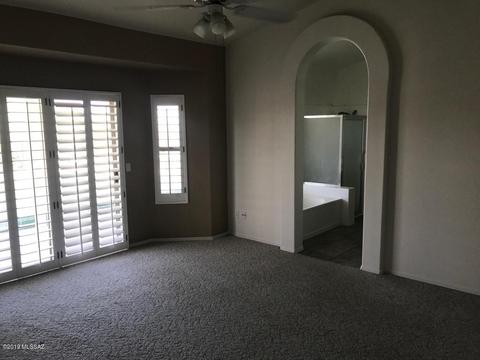 10524 E Barclay Park Loop, Tucson, AZ 85748 photo 9