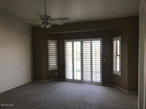 10524 E Barclay Park Loop, Tucson, AZ 85748 photo 8