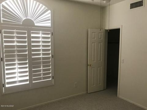 10524 E Barclay Park Loop, Tucson, AZ 85748 photo 14