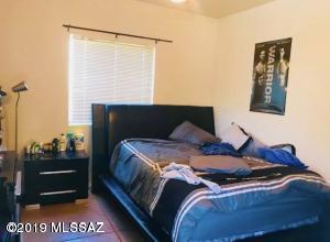 1212 E Hedrick Dr, Tucson, AZ 85719 photo 3