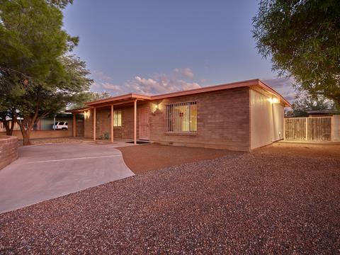 2108 E Highland Dr, Tucson, AZ 85706 photo 2