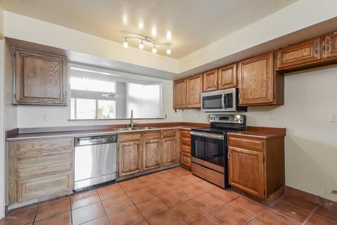 7840 E 3rd St, Tucson, AZ 85710 photo 8