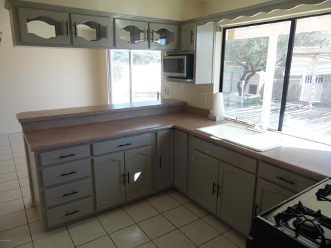2010 E Pine St, Tucson, AZ 85706 photo 10