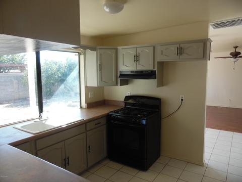 2010 E Pine St, Tucson, AZ 85706 photo 6