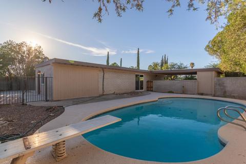 8622 E Mabel Pl, Tucson, AZ 85715 photo 2