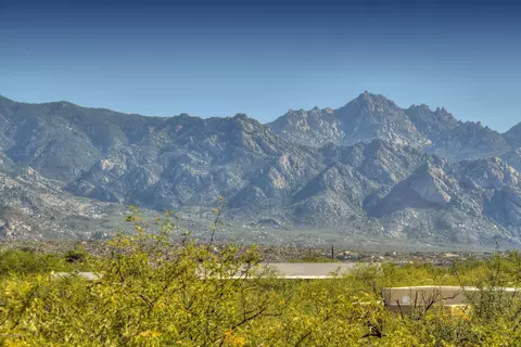 4128 E Pinal St, Tucson, AZ 85739 photo 4