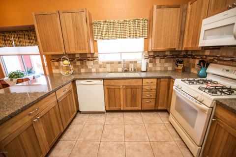 9793 E Paseo Del Tornasol, Tucson, AZ 85747 photo 5