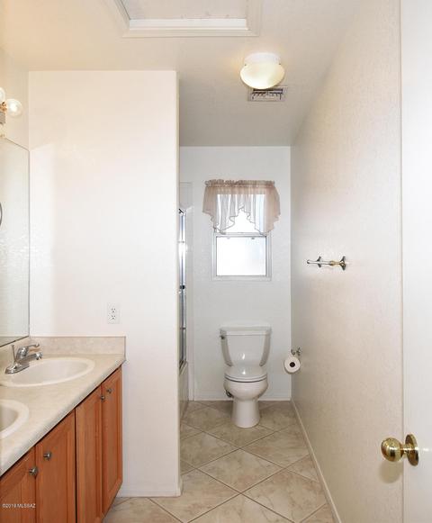 2075 W Hidden Pointe Ct, Tucson, AZ 85737 photo 32