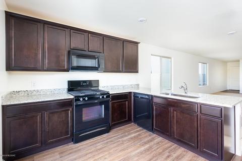 3957 E Zeona Dr, Tucson, AZ 85706 photo 2