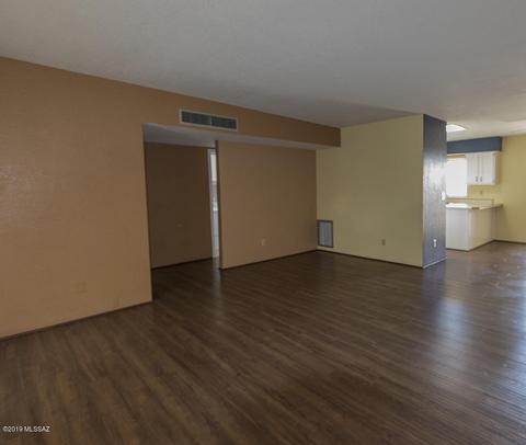 535 E Savannah St, Vail, AZ 85641 photo 12