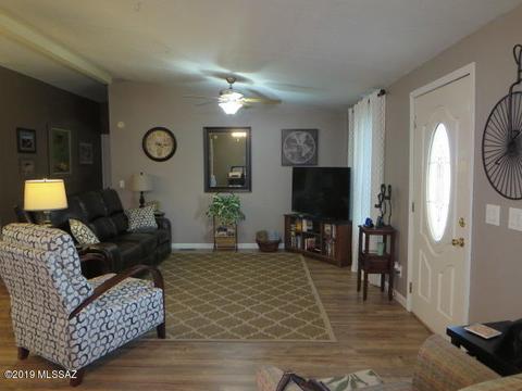 1050 E Sonora Verde Dr, Benson, AZ 85602 photo 2