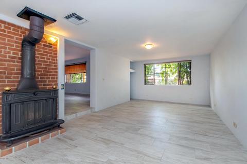3960 E Hampton Pl, Tucson, AZ 85712 photo 7