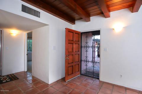 2210 E Hampton St, Tucson, AZ 85719 photo 8