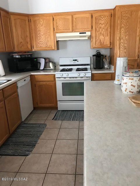 9631 E Lancashire Way, Tucson, AZ 85747 photo 6