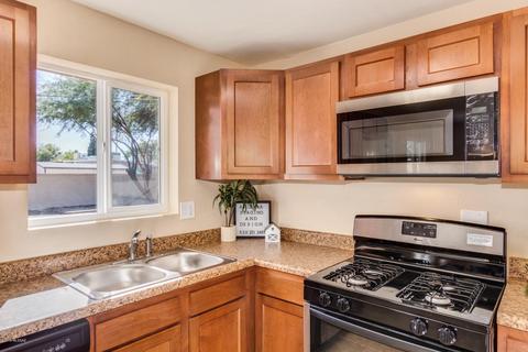 6330 Eli Dr, Tucson, AZ 85710 photo 9
