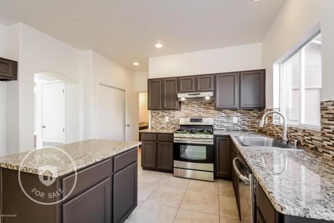 8993 E Rainsage St, Tucson, AZ 85747 photo 9