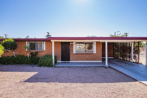 2902 E 27th St, Tucson, AZ 85711 photo 2