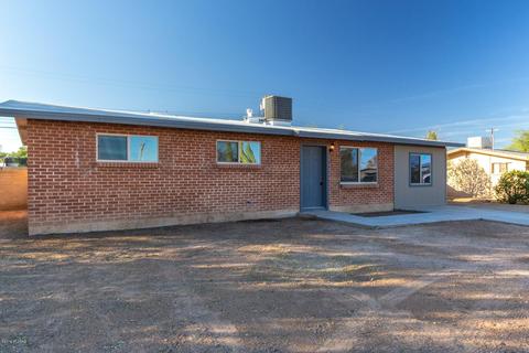 4534 E Sylvane St, Tucson, AZ 85711 photo 1